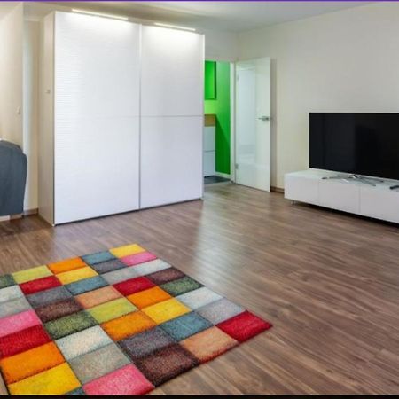 Apartment Am Eiskanal Augsburg Kültér fotó